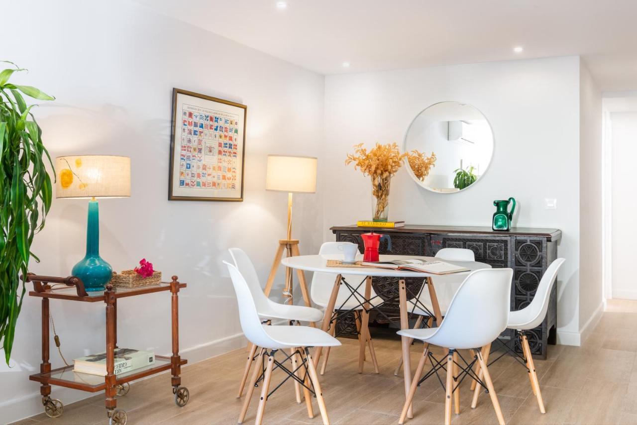 Plaza Espana, Acogedor Apartamento Con Patio Σεβίλλη Εξωτερικό φωτογραφία